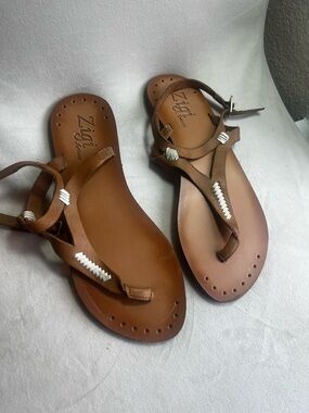 Zigi Soho Brown Leather T-Strap Sandals with White Stitching